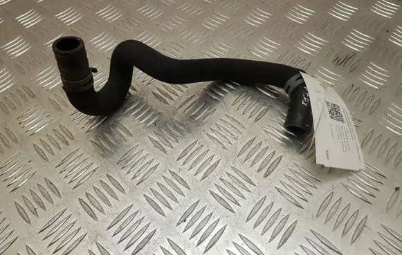 Audi A8 S8 D4 4H Engine coolant pipe/hose 4H0121058G