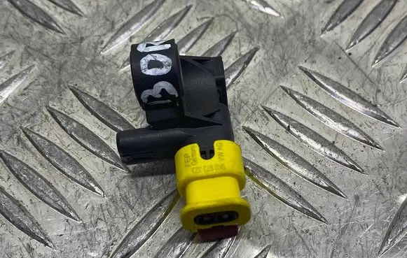 Cupra Born Airbag deployment crash/impact sensor 85E959651