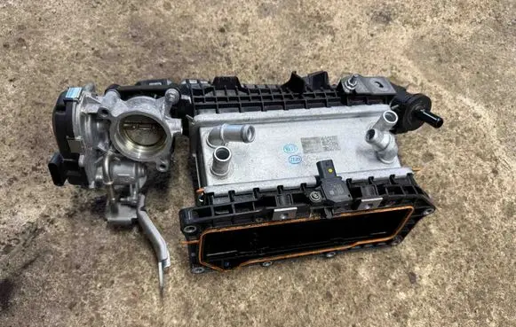 Renault Austral Intake manifold 140016552R