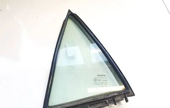 Toyota Auris 150 Rear vent window glass DOT24M189AS2