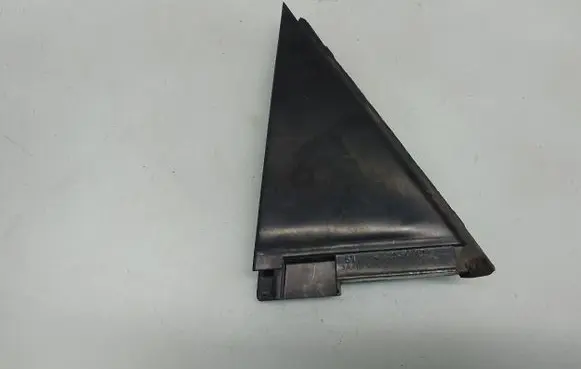 Toyota Prius (NHW20) Rear door glass trim molding 8748847030A1