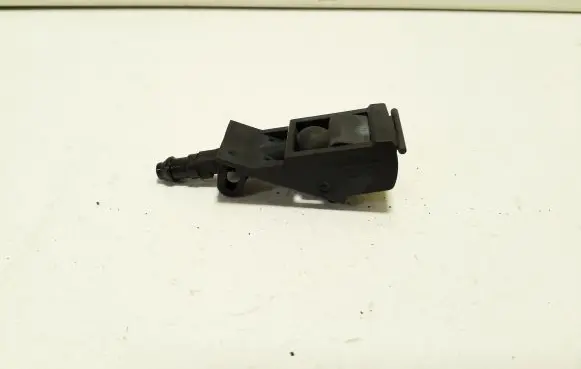 Volkswagen Polo V 6R Windshield washer spray nozzle 6E0955985B