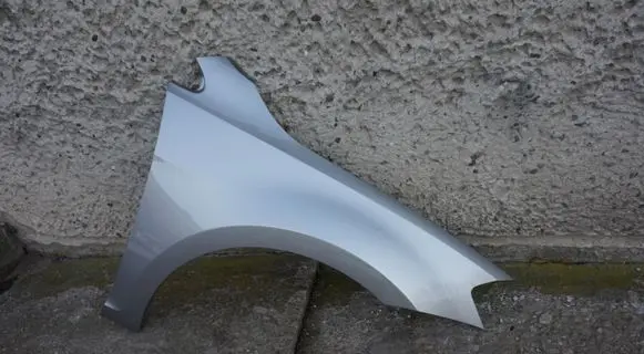 Volkswagen Golf VII Fender