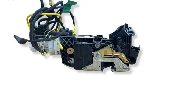 Mercedes-Benz S W220 Front door lock 2207207235