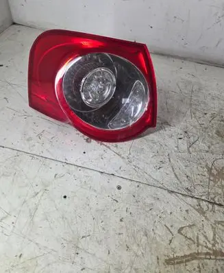 Volkswagen PASSAT B6 Rear/tail lights 3C9945095N