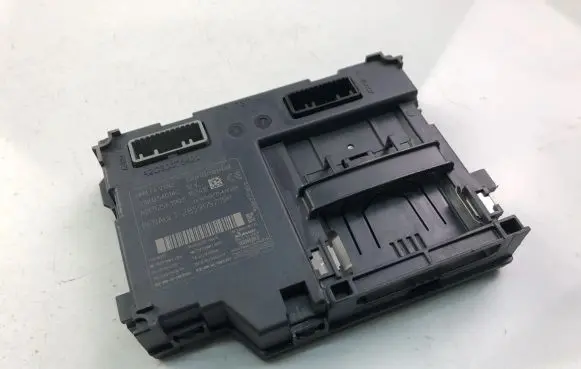Renault Captur Other control units/modules 285905719R