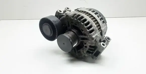 BMW 3 E92 E93 Generator/alternator 7550469 0121715017