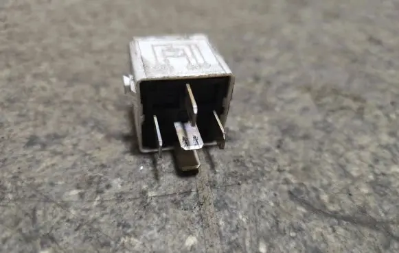 BMW 5 E39 Other relay 1729004 1263 V23134C52X90