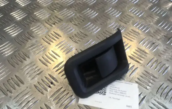 Volvo XC60 Engine bonnet (hood) release handle 30779851