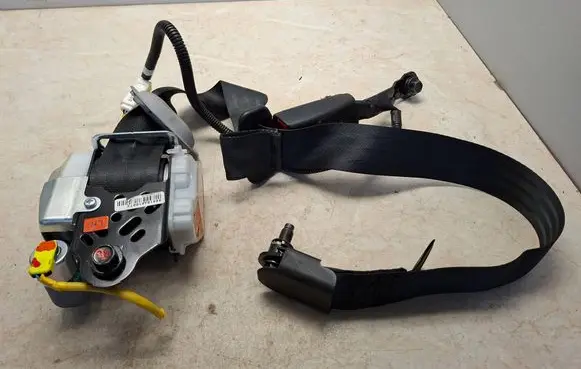 Hyundai i30 Front seatbelt 88810A6100TX 151030A0556