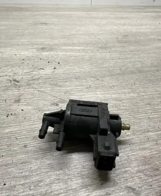 Ford Galaxy Vacuum valve 936B9h465BA