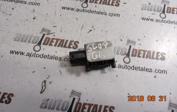 Mercedes-Benz GL X164 Airbag deployment crash/impact sensor A0038202826