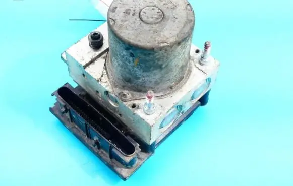 Toyota Avensis T270 ABS Pump 0265950749 IMPRK1081641
