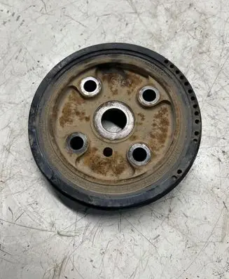 Volvo XC70 Crankshaft pulley 30731865