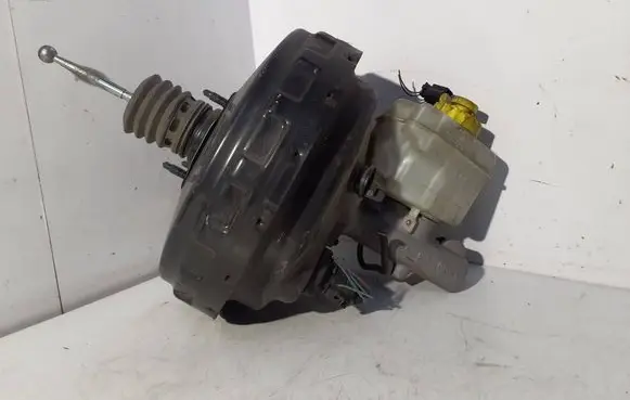 Volkswagen Touareg I Brake booster 7L6612101B 03786937014