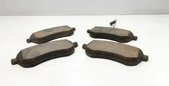 Mercedes-Benz C W204 Brake pads (rear) 