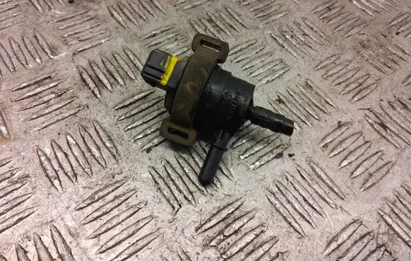 Smart ForTwo II Vacuum valve A4514700893