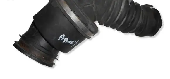 Opel Astra J Air intake hose/pipe 13399811