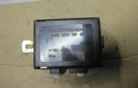 Mercedes-Benz ML W163 Aerial antenna amplifier 1638200289