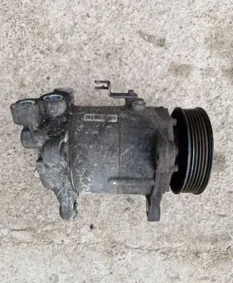 BMW X1 F48 F49 Air conditioning (A/C) compressor (pump)