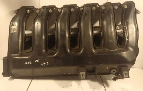 BMW X5 E70 Intake manifold 7790701 7790700