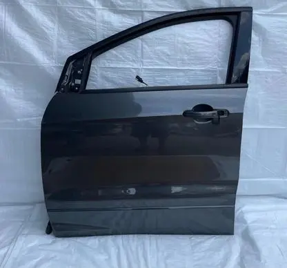 Ford Kuga II Front door