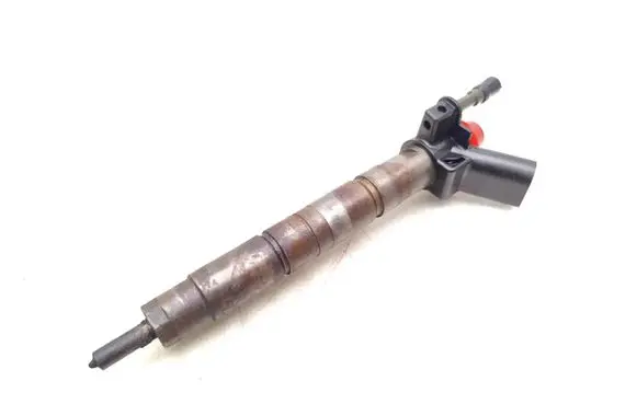 BMW 3 E90 E91 Fuel injector 7797877 0445116001