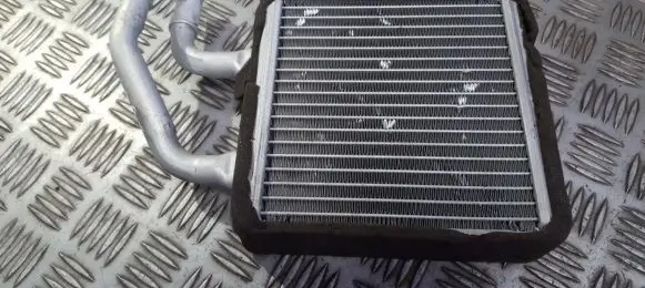 Ford Focus Heater blower radiator