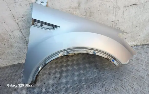 Ford Kuga I Fender 8V4116015B 8V4116015BA