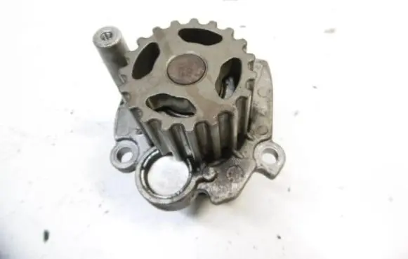 Volkswagen Touran I Water pump