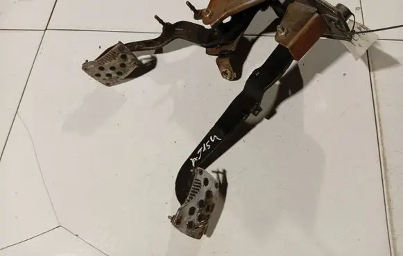 Citroen Xsara Picasso Brake pedal 
