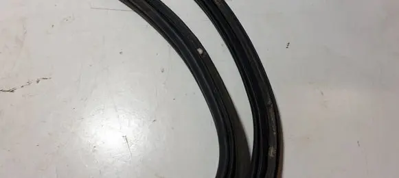 Opel Meriva B Loading door rubber seal (on body) 