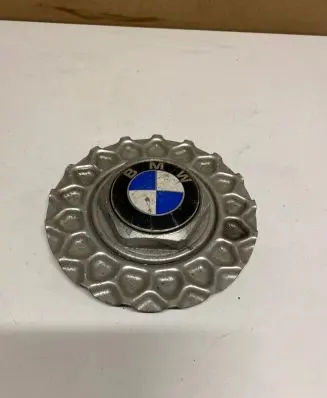 BMW 5 E34 Original wheel cap 0923132