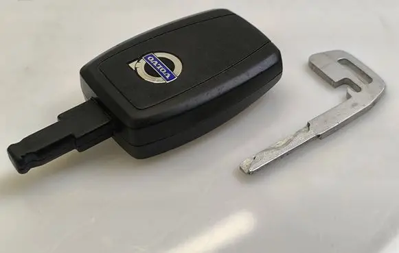 Volvo V50 Ignition key/card 5WK49259