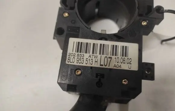 Audi A6 S6 C5 4B Wiper turn signal indicator stalk/switch 4B0953503H 8L0953513H