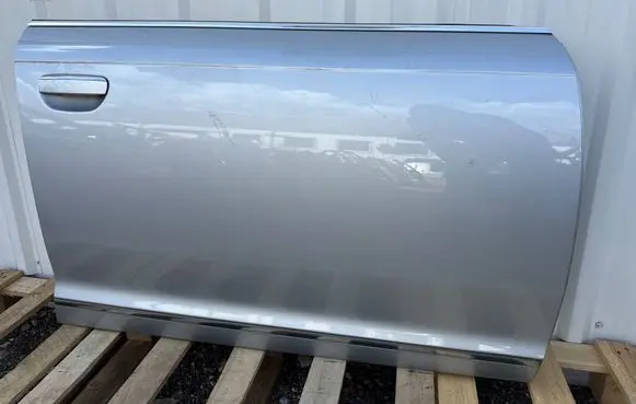 Audi A6 S6 C6 4F Front door
