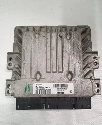 Nissan Juke I F15 Engine control unit/module 237101082r S180067163A