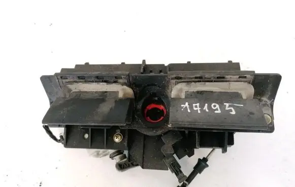 Audi A6 S6 C5 4B Central locking motor 4B0827565H 8D9827565H