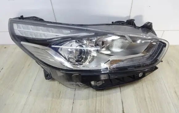 Ford S-MAX Headlight/headlamp EM2B13W029GH