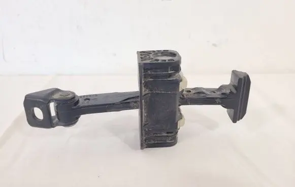 BMW 3 E90 E91 Front door check strap stopper 7259243