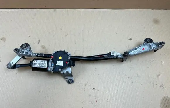 Mercedes-Benz CLA C117 X117 W117 Front wiper linkage and motor A1769061800