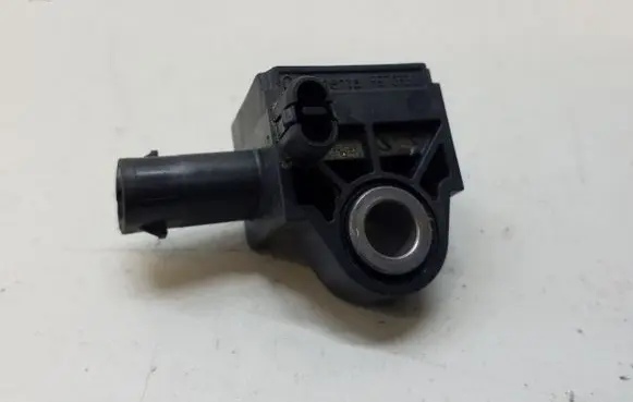 Chrysler Pacifica Airbag deployment crash/impact sensor 68230207AA