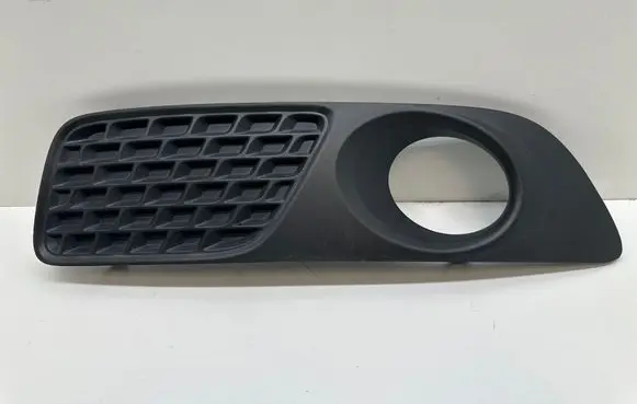 Volvo V70 Front fog light trim/grill 30678639