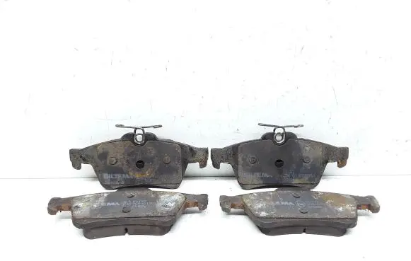 Volvo V50 Brake pads (rear) 