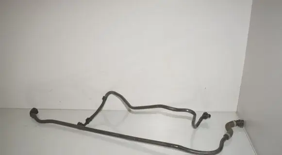 Engine coolant pipe/hose