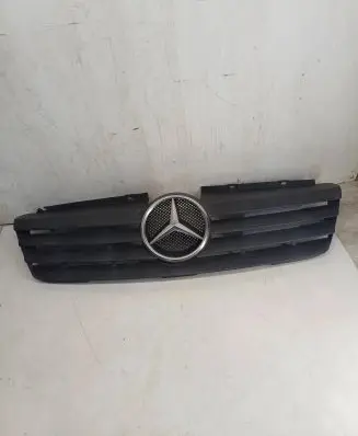 Mercedes-Benz Vaneo W414 Front bumper upper radiator grill A4148800085