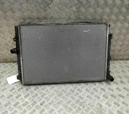 Skoda Yeti (5L) Coolant radiator 5K0121251Q