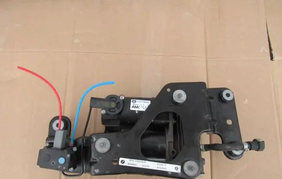 BMW X5 E70 Air suspension compressor/pump 6789938