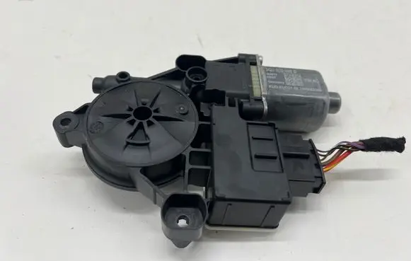 Cupra Leon Rear door window regulator motor 5Q0959408D S0011 H007