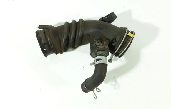 Toyota Yaris Turbo air intake inlet pipe/hose 1788233010A1 1788333020 1788233010